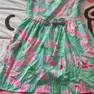 Hermoso vestido Lily talla 12